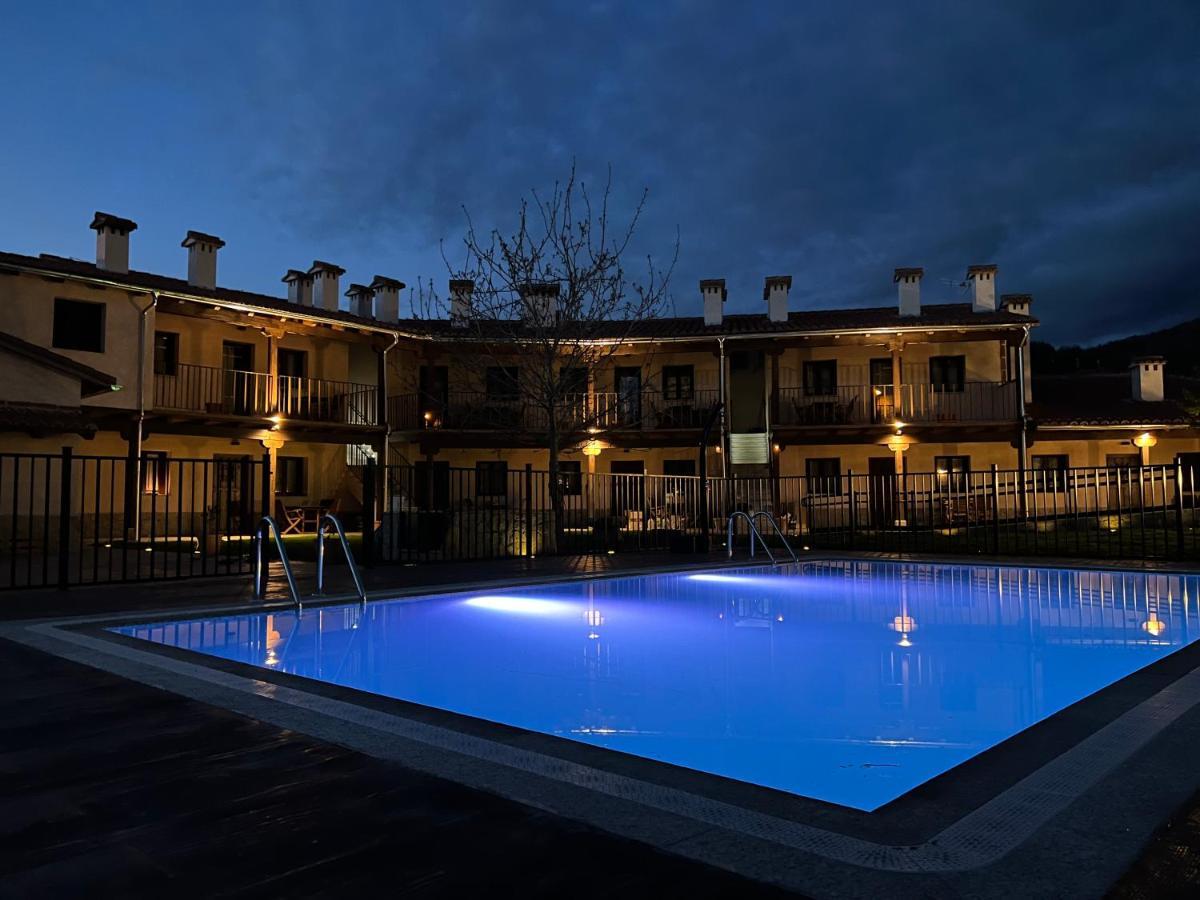 Apartamentos Dona Jimena Del Ambroz 4 Estrellas Complejo Unico En El Centro Del Pueblo - Piscina Ya Abierta Hervás エクステリア 写真